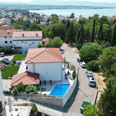 Apartments Pivas Малинска Экстерьер фото